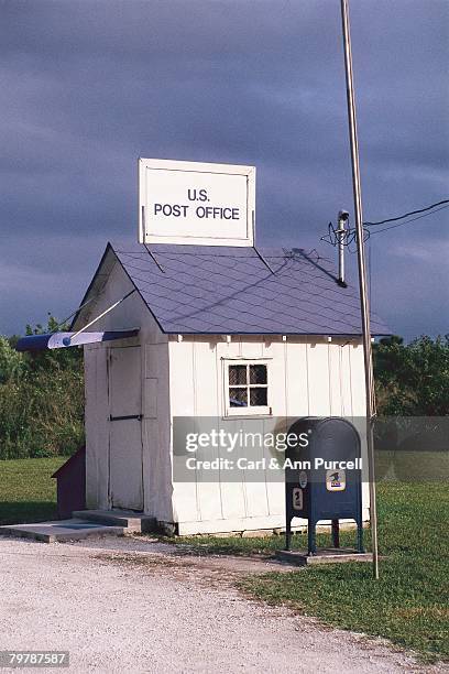 small post office - small office building exterior stock pictures, royalty-free photos & images