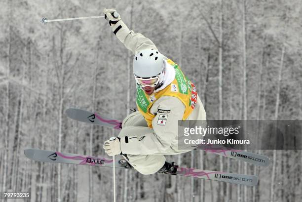 Dale Begg-Smith of Australia competes during Men's Moguls of 2008 Freestyle FIS World Cup in Inawashiro at Listel Ski Fantasia on February 16, 2008...