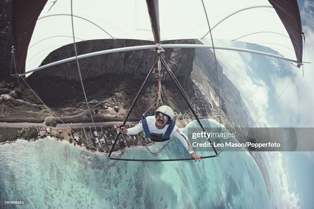 Hang Gliding In Hawaii
