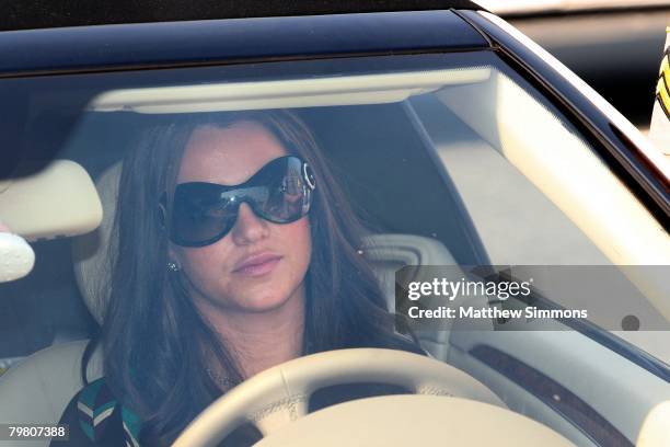 Musician Britney Spears arrives for a child custody hearing at the Los Angeles Superior Court on October 26, 2007 in Los Angeles, California.