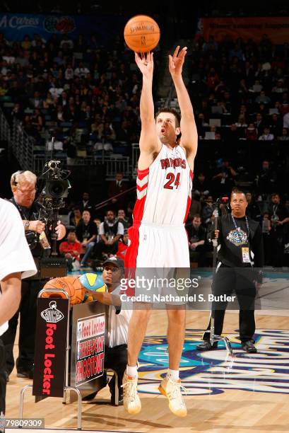 Jason Kapono of the Toronto Raptors competes during the Foot Locker Three-Point Shootout part of 2008 NBA All-Star Weekend at the New Orleans Arena...