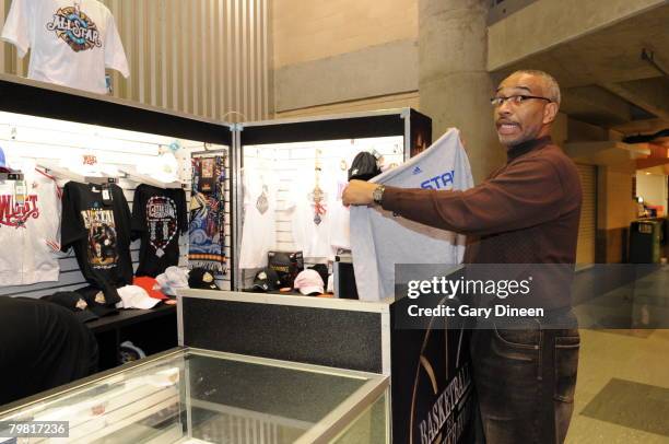 Fan shops on the concourse during the 2008 All-Star Game on February 17, 2008 at the New Orleans Arena in New Orleans, Louisiana. NOTE TO USER:User...