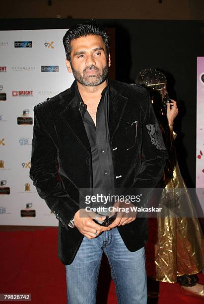 Sunil Shetty Photos and Premium High Res Pictures - Getty Images