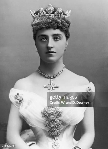 Lady Theresa Susey Helen Vane-Tempest-Stewart, Marchioness of Londonderry , circa 1875. She was born Theresa Chetwynd-Talbot, and married the 6th...