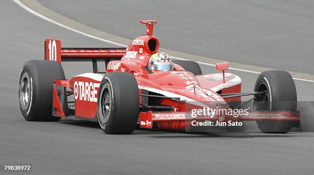 Dan Wheldon during race action at Bridgestone Indy Japan at Twin Ring Motegi on April 21, 2007