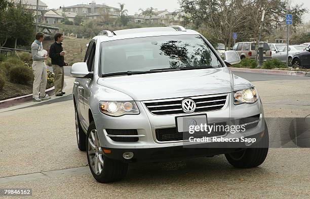 Volkswagen Touareg drops off golfers at the 2008 Special Edition Chrome Collection Golf Event at Robinson Ranch on February 19, 2008 in Santa...