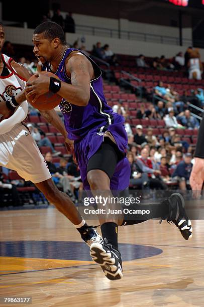 Carlos Powell of the Dakota Wizards drives upcourt during the game against the Bakersfield Jam on February 2, 2008 at Rabobank Arena in Bakersfield,...