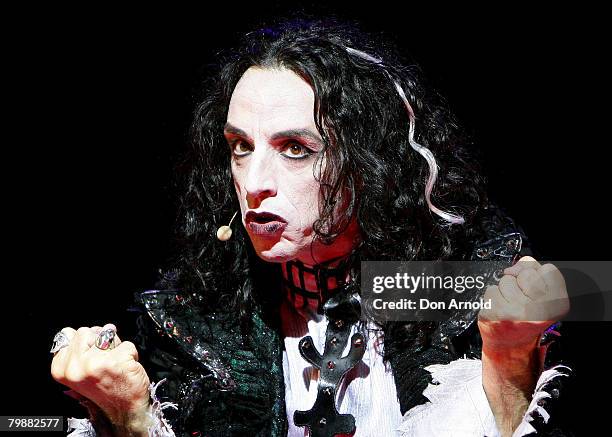 Paul Raff Photos and Premium High Res Pictures - Getty Images