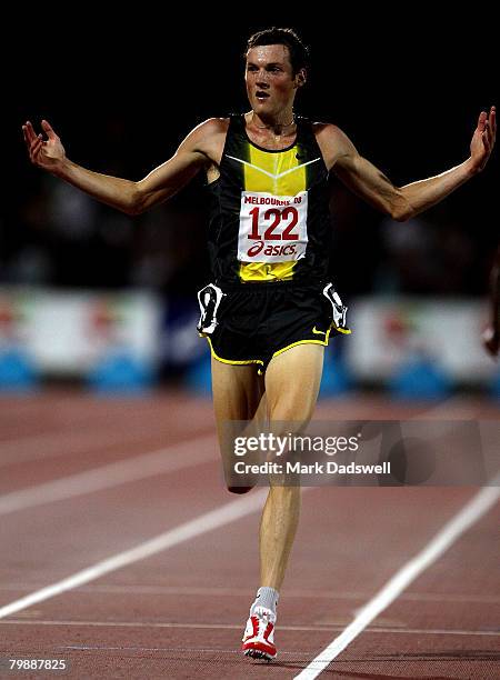 Craig Mottram of Australia celebrates as he wins the Mens 5000 Metres during the Melbourne Athletics Grand Prix IAAF World Athletics Tour meeting at...