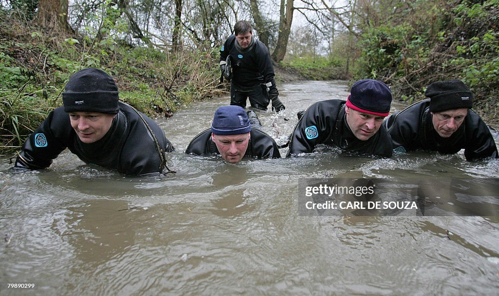 (FILES) Police Underwater Search and Rec