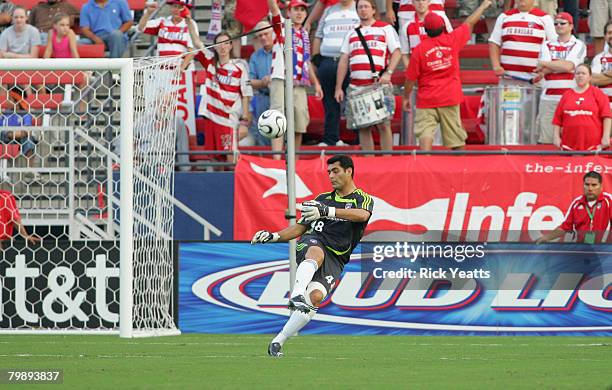 Dallas goalkeeper Diario Sala during the FC Dallas against the CF Pachuca on July 28, 2007 at in Frisco, TX. Rick Yeatts/MLS/WireImage