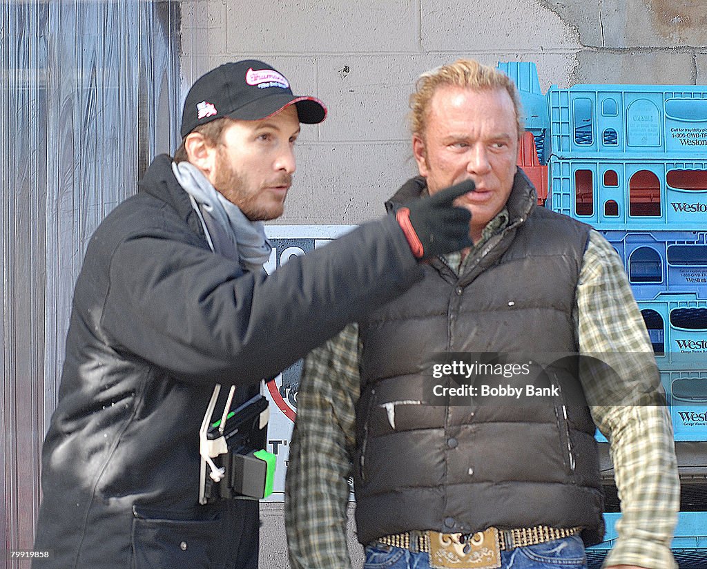 Mickey Rourke Rdj Director Darren Aronofsky and Mickey Rourke on location for