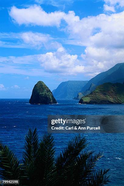 Hawaiian Rocks Stack 53 Hawaii Rock Stack Stock Photos, High-Res Pictures, and Images ...