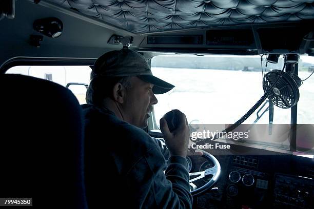 truck driver using cb radio - cb funk stock-fotos und bilder