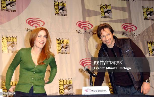 Actress Gillian Anderson and actor David Duchovny attend the 2008 Wonder Con day 2 at the Moscone Center South on February 23, 2008 in San Francisco,...