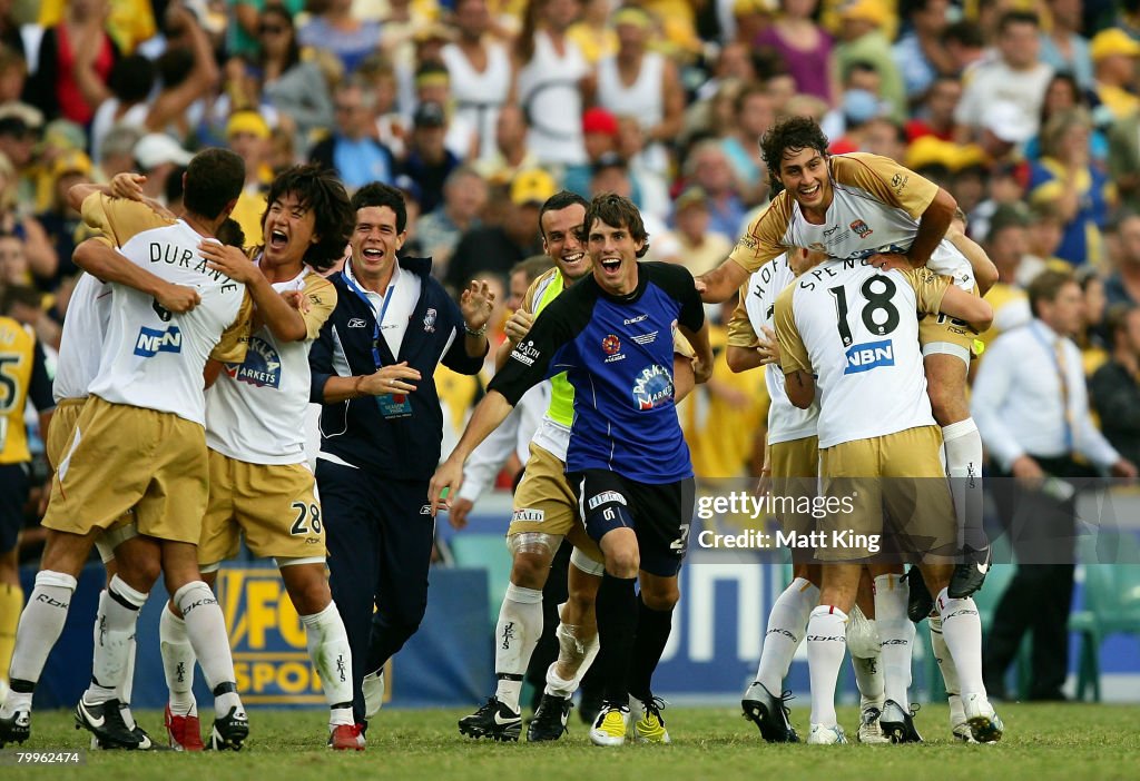 A-League Grand Final - Mariners v Jets