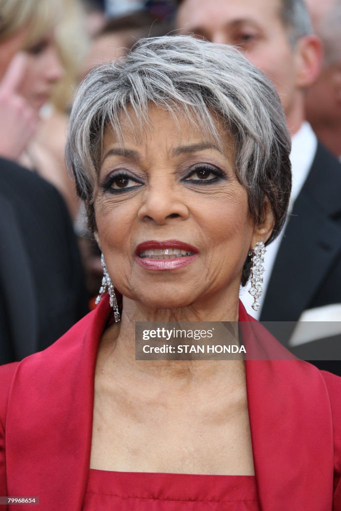 US-OSCARS-ARRIVALS-DEE