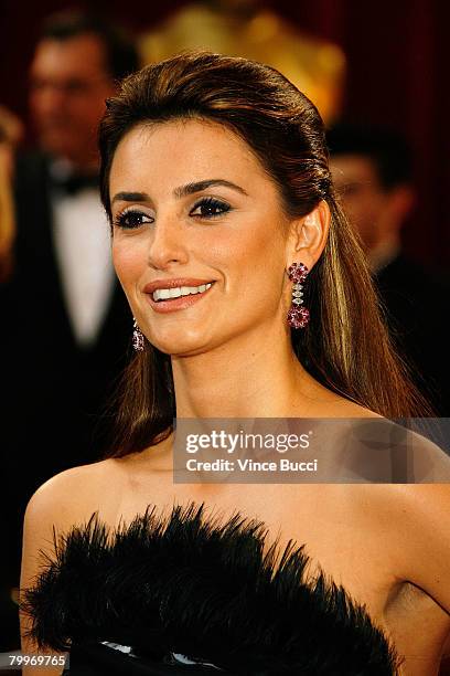 Actress Penelope Cruz arrives at the 80th Annual Academy Awards held at the Kodak Theatre on February 24, 2008 in Hollywood, California.