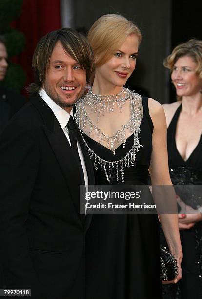 Actress Nicole Kidman and Husband Preformer Keith Urban arrives at the 80th Annual Academy Awards held at the Kodak Theatre on February 24, 2008 in...
