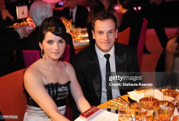 Jonny Lee Miller and Michele Hicks attend the 16th Annual Elton John AIDS Foundation Oscar Party sponsored by Chopard at the Pacific Design Center on...