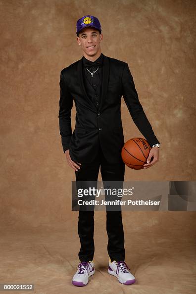 draft lamelo ball outfit