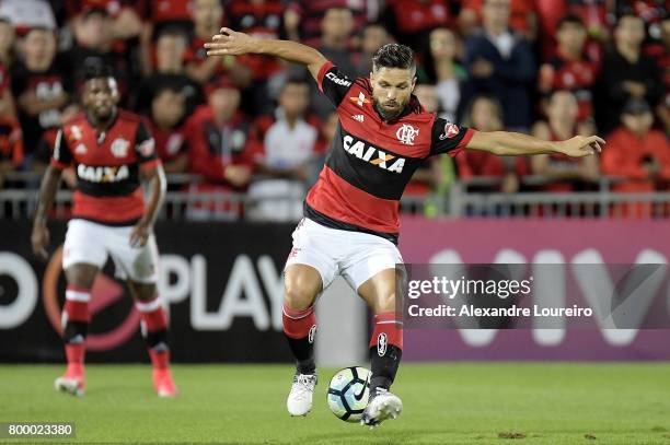 Diego of Flamengo in action during the match between Flamengo and Chapecoense as part of Brasileirao Series A 2017 at Ilha do Urubu Stadium on June...