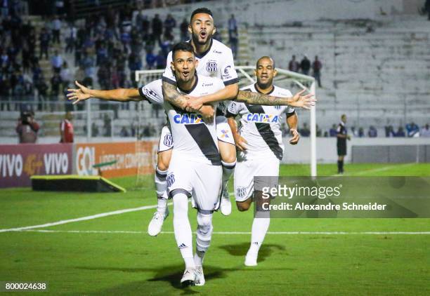 Lucca of Ponte Preta celebrates their firs goal with his team mates during the match between Ponte Preta and Cruzeiro for the Brasileirao Series A...