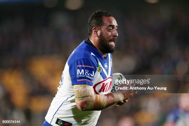 Sam Kasiano of the Bulldogs makes a run during the round 16 NRL match between the New Zealand Warriors and the Canterbury Bulldogs at Mt Smart...
