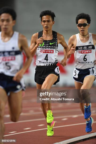 Suguru Osako of Japan competes in the Men 10000m final during the 101st Japan National Championships at Yanmar Stadium Nagai on June 23, 2017 in...