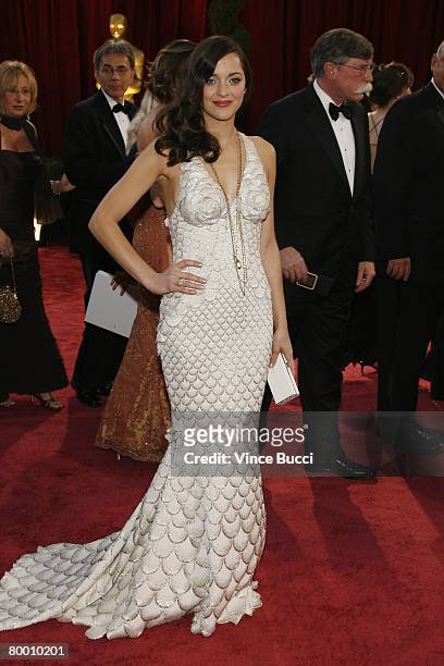 Actress Marion Cotillard arrives at the 80th Annual Academy Awards held at the Kodak Theatre on February 24, 2008 in Hollywood, California.