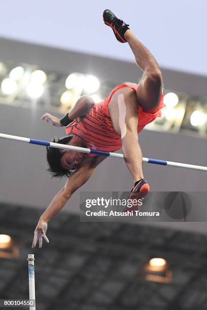 Ryo Tanaka of Japan competes in the Men pole vault final during the 101st Japan National Championships at Yanmar Stadium Nagai on June 23, 2017 in...