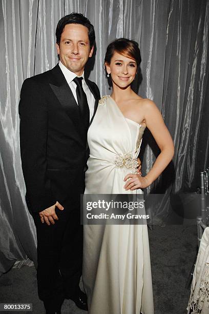 Actor Ross McCall and actress Jennifer Love Hewitt attend The Envelope Please Oscar Viewing Party to Benefit APLA on February 24, 2008 in West...