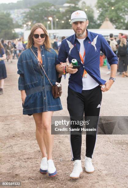 Stella McCartney and Alasdhair Willis attends day 2 of the Glastonbury Festival 2017 at Worthy Farm, Pilton on June 23, 2017 in Glastonbury, England.