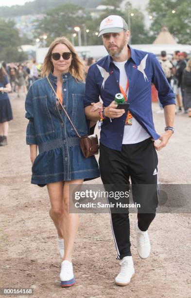 Stella McCartney and Alasdhair Willis attends day 2 of the Glastonbury Festival 2017 at Worthy Farm, Pilton on June 23, 2017 in Glastonbury, England.