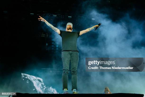 Casper performs during the first day of the Southside Festival on June 23, 2017 in Neuhausen, Germany.