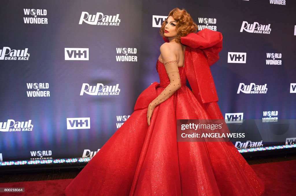 US-ENTERTAINMENT-TELEVISION-DRAG