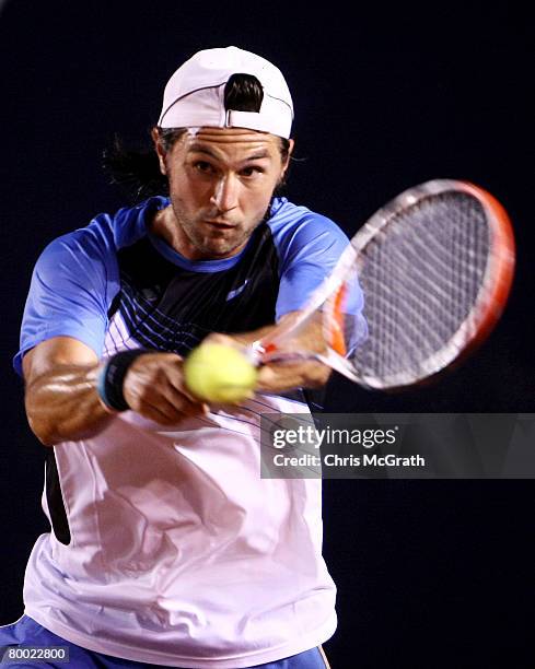 Boris Pashanski of Serbia plays a backhand against David Nalbandian of Argentina during Day 2 of the Abierto Mexicano Telcel Open February 26, 2008...