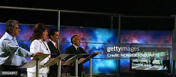 Paraguayan presidential candidates Fernando Lugo from the Alliance for Change party, Blanca Ovelar from the Colorado Party, Pedro Fadul from the...