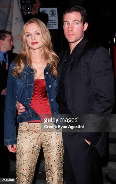 Heather Graham and Ed Burns at the 1999 VH-1/Vogue Fashion Awards in New York City, December 5, 1999