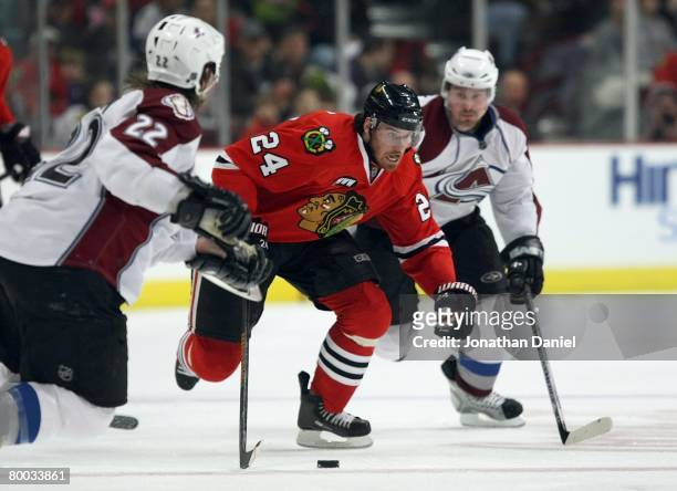 Martin Havlat of the Chicago Blackhawks skates against the Colorado Avalanche during their NHL game on February 17, 2008 at the United Center in...