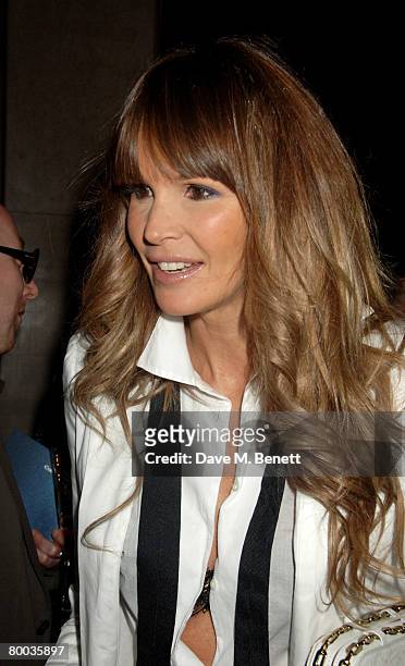 Elle Macpherson attends the cocktail reception for the fundraising gala 'Figures of Speech', at the Lawrence Hall on February 27, 2008 in London,...