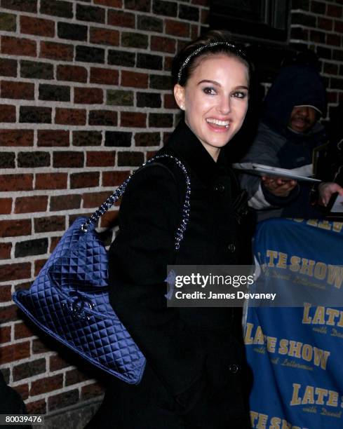 Actress Natalie Portman visits "The Late Show with David Letterman" at Ed Sullivan Theatre on February 27, 2008 in New York City, New Yok.