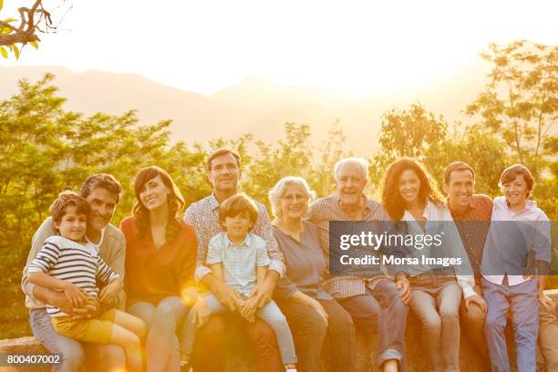 Multi Generations Backgrounds Multigenerational Family Sunset Photos and Premium High Res Pictures ...