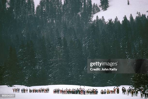 Bernt Lund leads hundreds of skiers at the start of a 50 km Cross Country Ski Marathon in 1984.