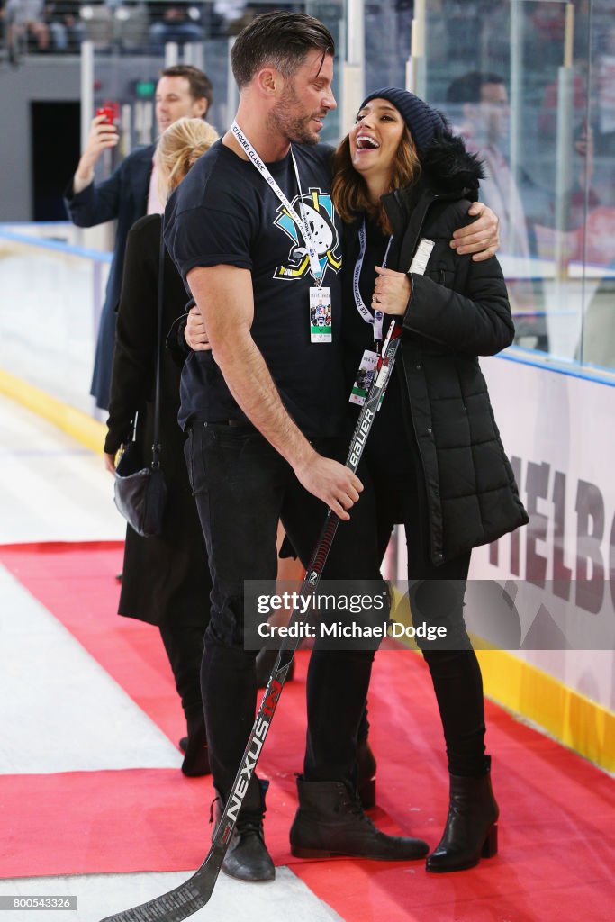 Ice Hockey Classic - USA v Canada