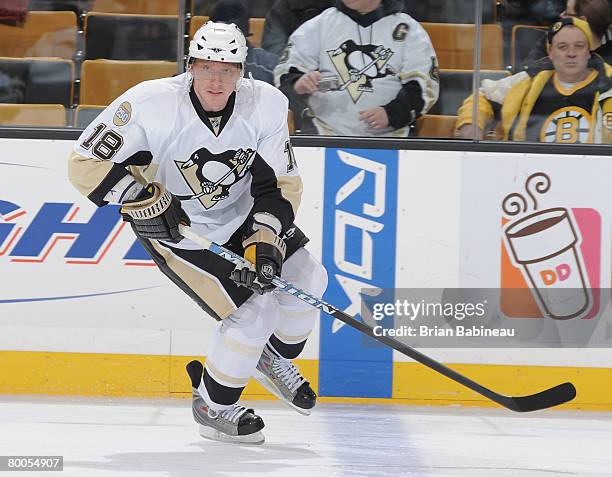 Marian Hossa of the Pittsburgh Penguins skates during warm-up against the Boston Bruins at the TD Banknorth Garden on February 28, 2008 in Boston,...