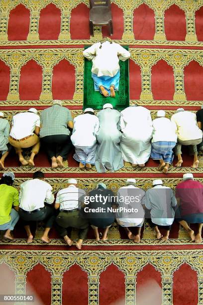 Sri Lankan Muslim men offer prayers inside a mosque in Colombo, Sri Lanka on Saturday 24 2017.Muslims across the world are marking the holy month of...