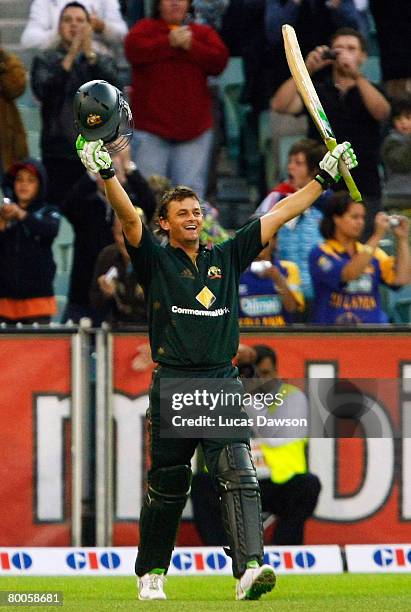 Adam Gilchrist of Australia leaves the field after his last one day game at the MCG during the Commonwealth Bank Series One Day International match...