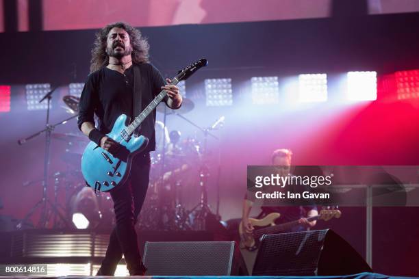 Dave Grohl and Nate Mendel of Foo Fighters perform on day 3 of the Glastonbury Festival 2017 at Worthy Farm, Pilton on June 24, 2017 in Glastonbury,...