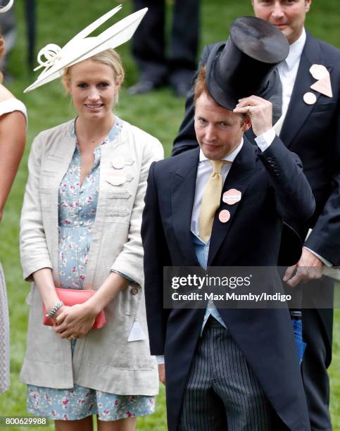 James Blunt doffs his top hat to Queen Elizabeth II as he and wife Sofia Wellesley attend day 5 of Royal Ascot at Ascot Racecourse on June 24, 2017...